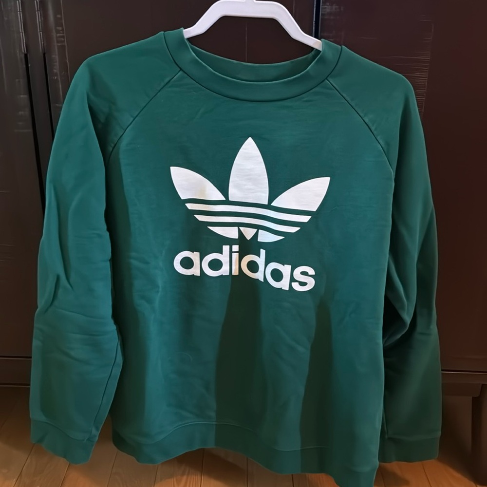 Adidas women’s crewneck sweatshirt size XL